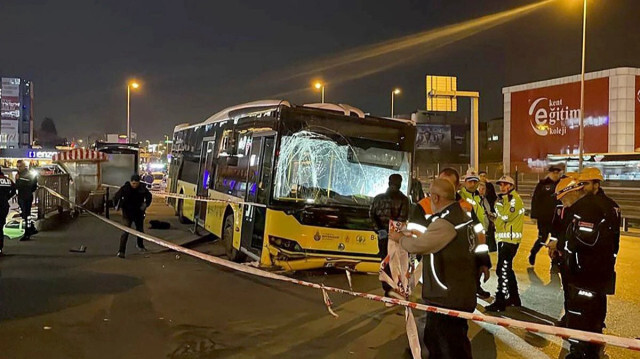 Bahçelievler'deki İETT kazasında bir yolcu hayatını kaybetti, çok sayıda kişi yaralandı. 