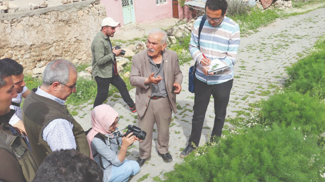 Tarım ve Orman Bakanlığı Anadolu’nun geleneksel şifa formüllerini köy köy gezerek kayıt altına alıyor.