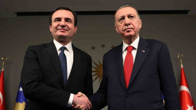 Le président turc  Recep Tayyip Erdogan et le Premier ministre du Kosovo, Albin Kurti. Crédit photo : AA