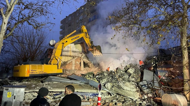 Osmaniye'de depremde çok sayıda bina yıkıldı. 