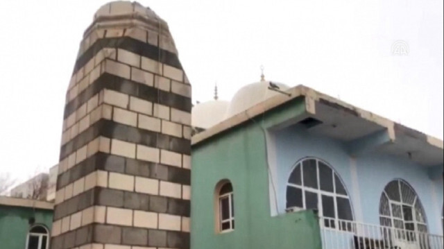 Hacı Abuzer Camisinin minaresi yıkıldı.