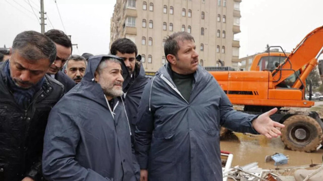 Hazine ve Maliye Bakanı Nebati'den deprem bölgesine ziyaret