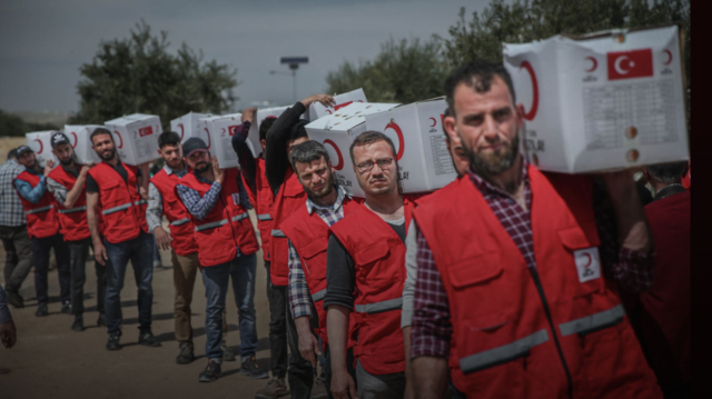 İstanbul'da deprem bölgelerine yardım gönderme ve toplama merkezleri