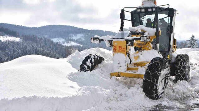 Sinop 5 günlük hava durumu: Kar yağışı sonucu 140 köy yolu ulaşıma kapandı
