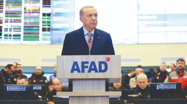 Cumhurbaşkanı Tayyip Erdoğan, depremler sonrasında “birlik ve beraberlik” vurgusu yaptı. 