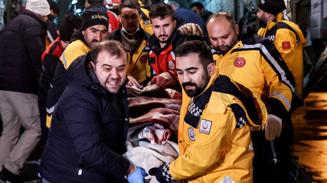 Depremzedeler dün İstanbul'a getirilmişti.