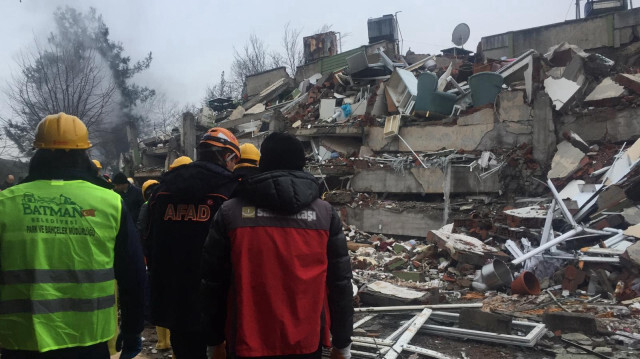 Sadakataşı derneği deprem bölgesinde.