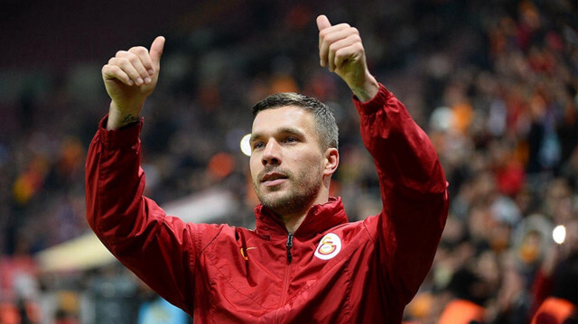 Podolski, Türkiye'de Galatasaray ve Antalyaspor formaları giymişti. 