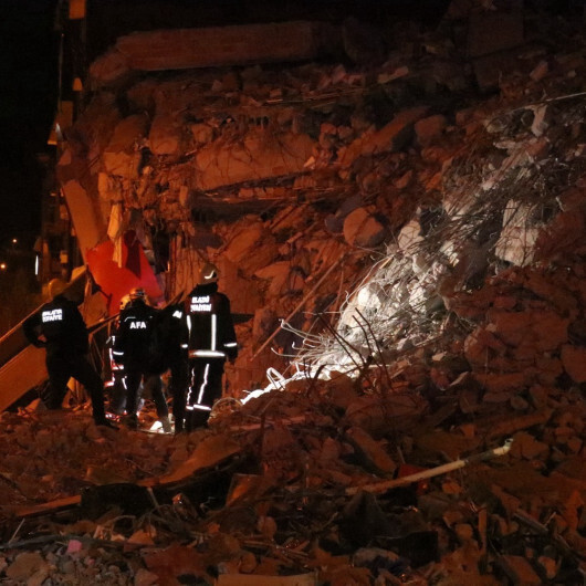 Adıyaman'da meydana gelen depremin ardından Malatya'da altı katlı bina çöktü