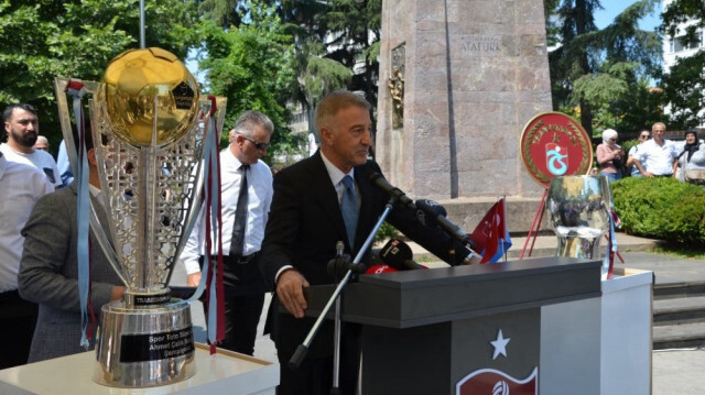 Ahmet Ağaoğlu, Trabzonspor'un Süper Lig'deki şampiyonluk hasretine son vermişti.