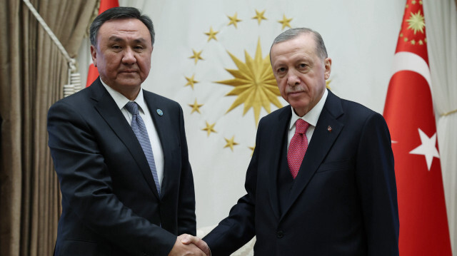 Cumhurbaşkanı Erdoğan  Türk Devletleri Teşkilatı Genel Sekreteri Kubanıçbek Ömüraliyev'i kabul etti.
