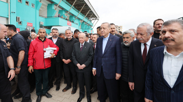 Cumhurbaşkanı Recep Tayyip Erdoğan, deprem bölgesinde.
