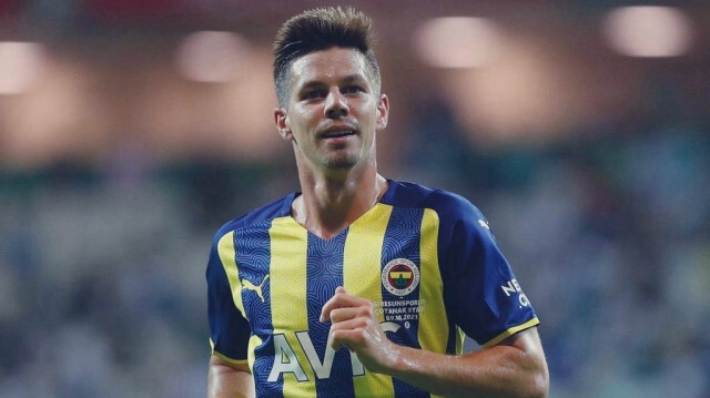 Miha Zajc'ın sezon sonunda sözleşmesi sona eriyor. Henüz Fenerbahçe ile oyuncu arasında bir anlaşma sağlanamadı.