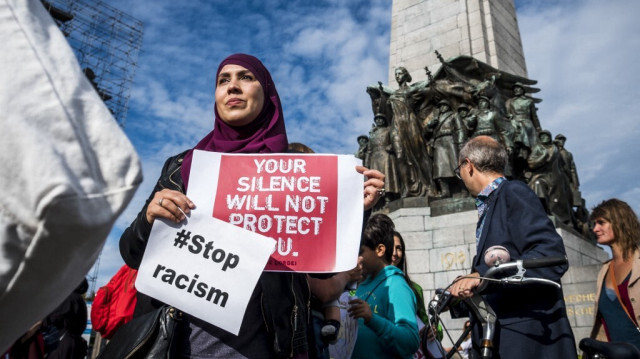Une manifestante musulmane lors d'un rassemblement anti-islamophobie. Crédit Photo: HATIM KAGHAT / BELGA / AFP