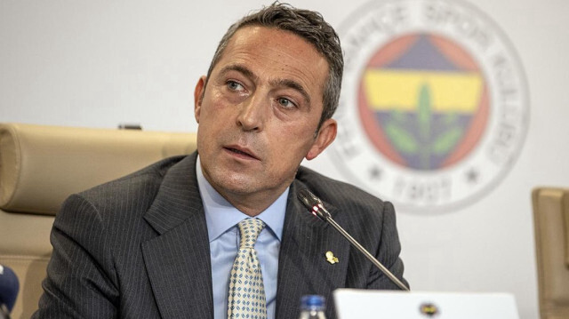 Fenerbahçe taraftarı Ali Koç'u istifaya çağırdı