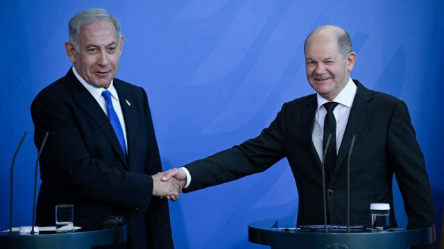 Le premier ministre israélien B. Netanyahu et le chancelier allemand O. Scholz. Crédit Photo: Tobias SCHWARZ / AFP
