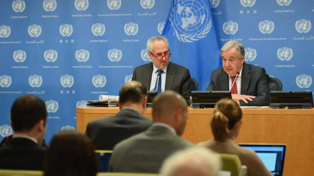 António Guterres, Secrétaire général des Nations unies (à droite) et Stéphane Dujarric, porte-parole du Secrétaire général des Nations Unies (à gauche). Crédit Photo: AFP