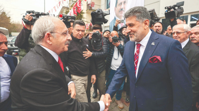 Kemal Kılıçdaroğlu, Remzi Çayır'ı ziyaret etti. 