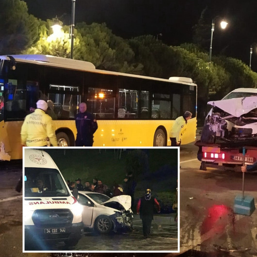 İETT otobüsü ile otomobilin çarpıştığı kazada araçta sıkıştılar: Üç yaralı