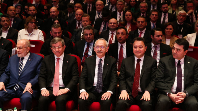 Altılı Masa liderleri İzmir'de Akşener'siz bir araya geldi