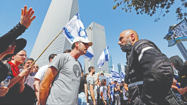 Netanyahu’nun “yargı reformuna” karşı çileden çıkan Yahudiler, sivil itaatsizlik eylemleri başlattı.