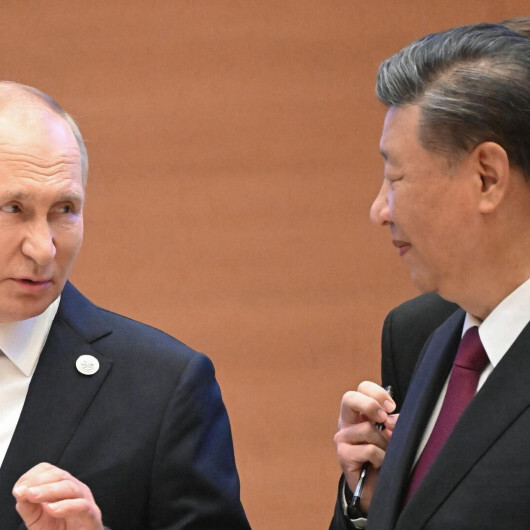 الرئيس الصيني يصل موسكو