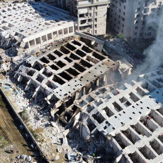 Depremde yüzlerce kişinin öldüğü Rönesans Rezidans'ın yapı denetim sorumlusu tutuklandı