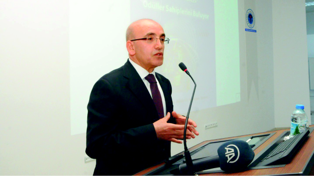 Mehmet Şimşek.