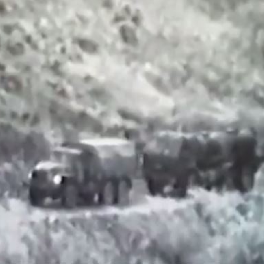 Azerbaycan görüntüleri yayınladı: Rus askerleri Ermeni gruplara eşlik ediyor 