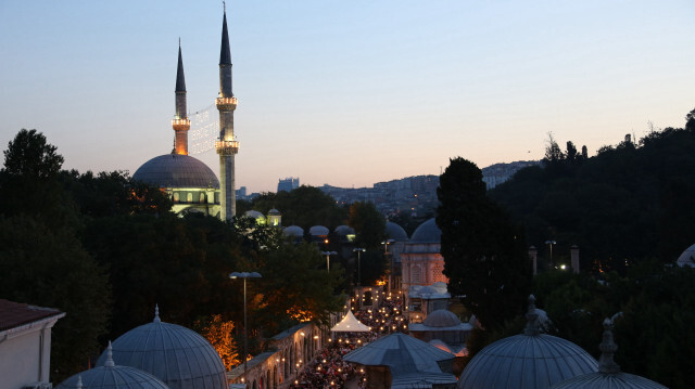 İstanbul’un kalbi Eyüpsultan Ramazan ayına hazır 