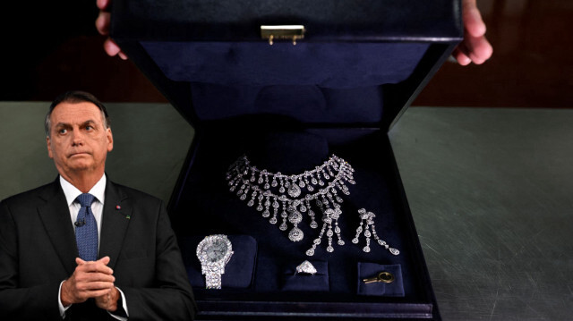 Suudi Arabistan hediye etmişti Bolsonaro'ya milyon dolarlık mücevherlerin iadesi için