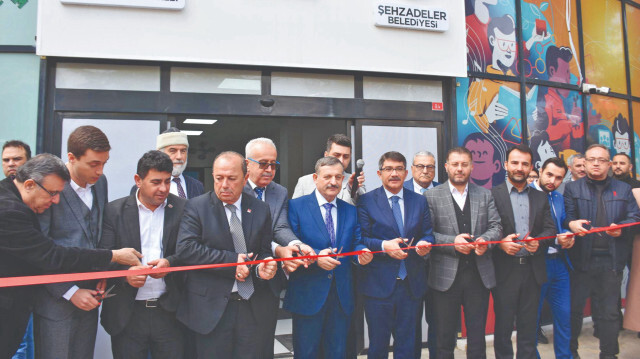 Fatih Gençlik Merkezi ile Fatih Gündüz Bakımevi ve Kreşi törenle hizmete açıldı. 
