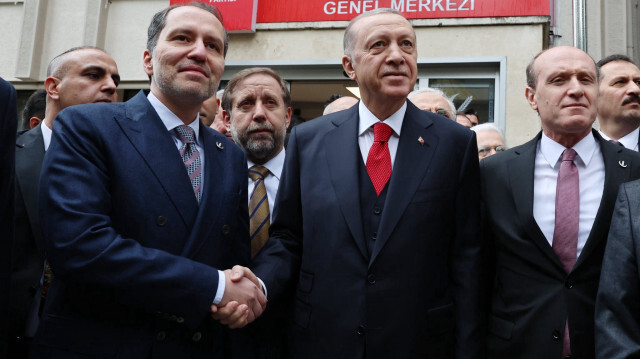 Yeniden Refah Partisi Genel Başkanı Fatih Erbakan, Cumhurbaşkanı Recep Tayyip Erdoğan.