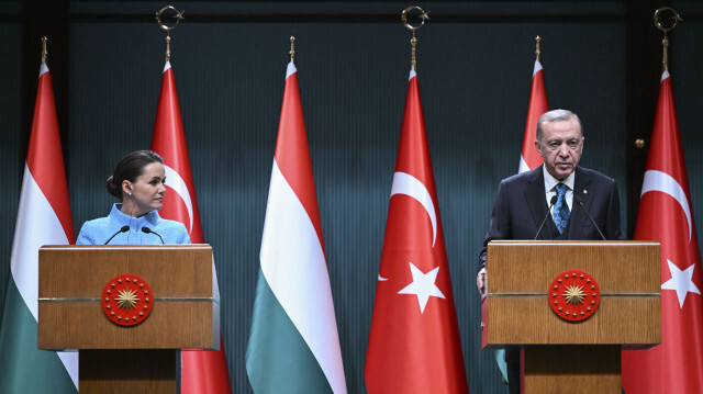 Cumhurbaşkanı Erdoğan ve Macaristan Cumhurbaşkanı Novak, ortak basın toplantısı düzenledi.
