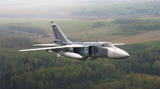  Rus Su-24M tipi bombardıman uçağı
