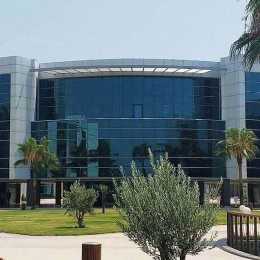İzmir Bakırçay Üniversitesi sözleşmeli personel alım ilanı