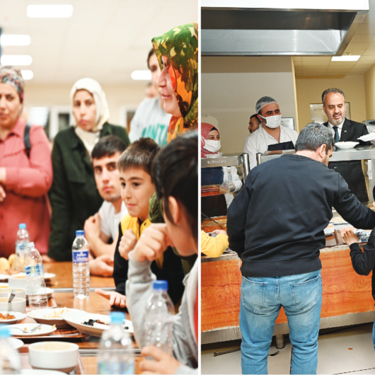 Başkan Aktaş depremzedelerle iftarda buluştu