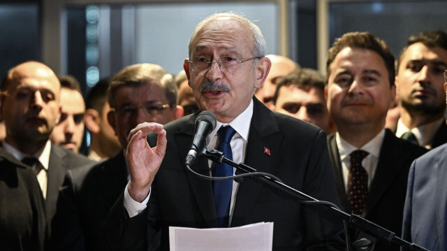 HDP'li Mithat Sancar, CHP Genel Başkanı Kemal Kılıçdaroğlu'na ittifak çağrısında bulundu.