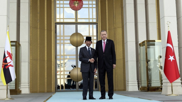Le président turc Recep Tayyip Erdogan avec le sultan du Brunei Darussalam, Haji Hassanal Bolkiah Mu'izzaddin Waddaulah. Crédit photo: AA