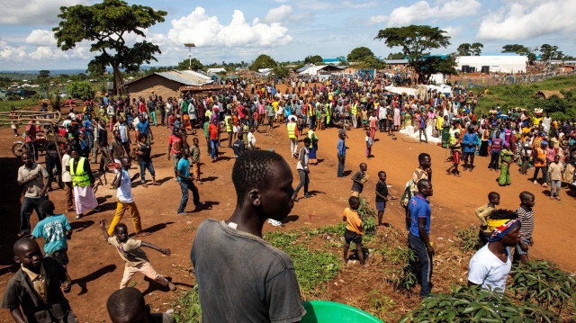 Ugandalı yüzlerce Hristiyan "kıyamet" kopacağı korkusuyla Etiyopya'ya kaçtı.