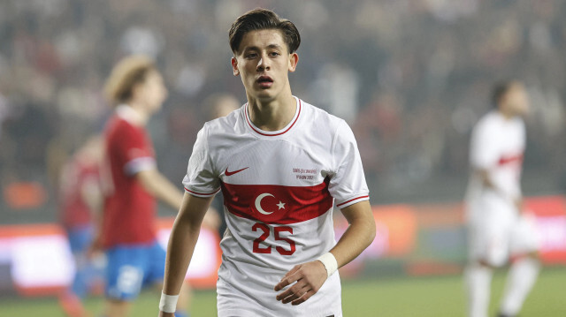 Arda Güler, Çekya ile oynanan hazırlık maçında ilk kez A Milli Takım formasını giydi.
