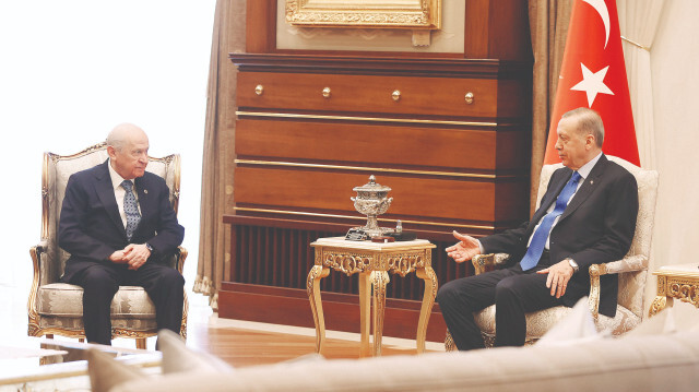 Cumhurbaşkanı Recep Tayyip Erdoğan, MHP Lideri Devlet Bahçeli ile bir araya geldi. 