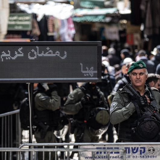 شرطة الاحتلال الإسرائيلية تغلق أبواب المسجد الأقصى 