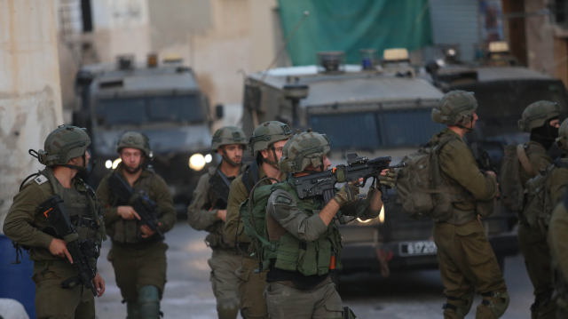 İsrail güçleri mülteci kampına baskın düzenledi.