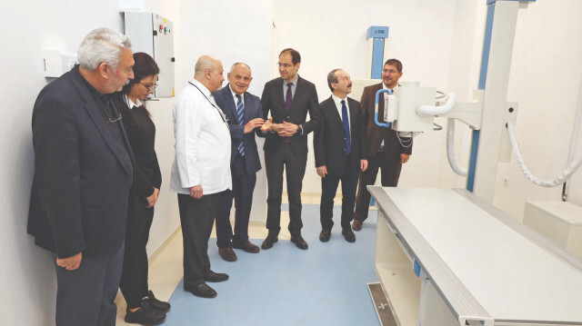 Yahyalı Belediyesi tarafından satın alınan yeni nesil röntgen cihazı Yahyalı Devlet Hastanesi’ne hibe edildi. 