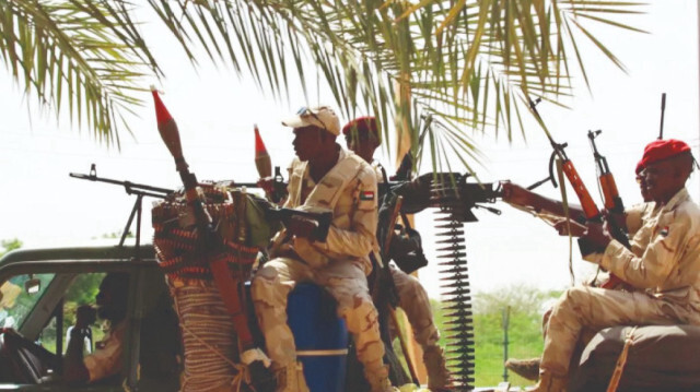 Sudan’da ordu ve HDK arasında çatışmalar şiddetlendi.

