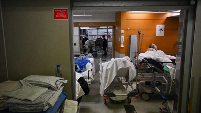 Fransa'da gittiği acil serviste 3 gün yer bulamayan hasta öldü.