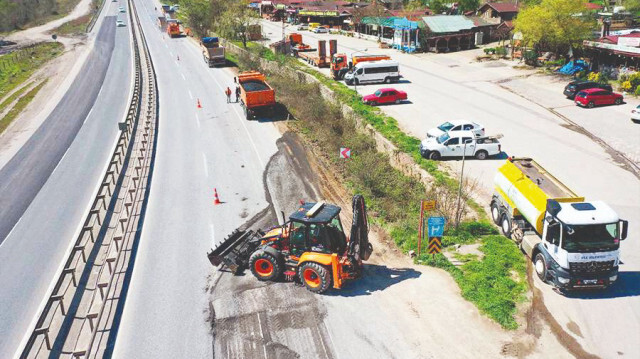 Şile'de turizm sezonu için yol çalışmaları devam ediyor.