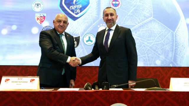 Türkiye Futbol Federasyonu Başkanı Mehmet Büyükekşi ve Türk Telekom CEO’su Ümit Önal .