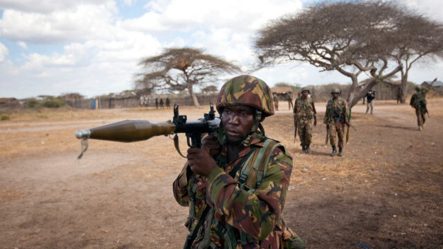 Uganda Somali'deki barış gücü askerlerini geri çekme kararı aldı.